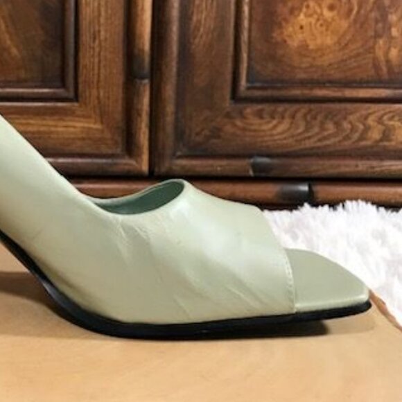 Nine West Mint Julep Genuine Leather Satin Finish Curved Heeled Sandal - Picture 13 of 13